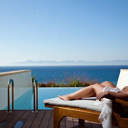 Elite By Rhodes Bay Иксиа